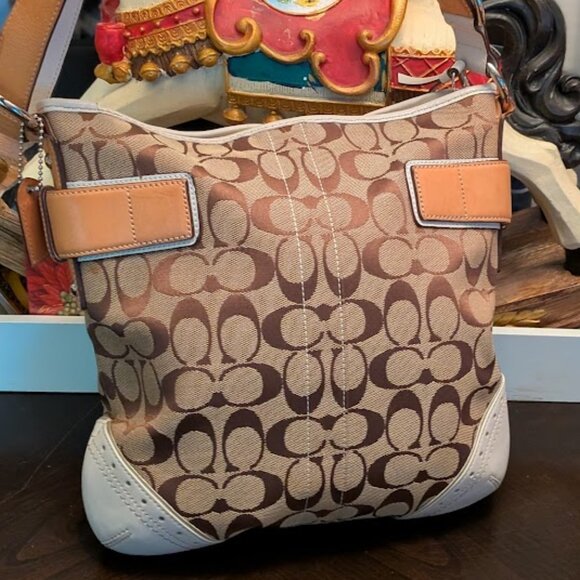 O1 VNTG COACH Signature Buckle Hobo Bag (Like New) - Picture 4 of 12